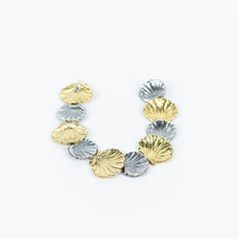 Carica l'immagine nel visualizzatore di Gallery, Bracciale conchiglie