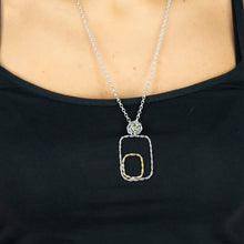 Carica l'immagine nel visualizzatore di Gallery, Collana doppio rettangolo a corda