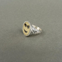 Carica l'immagine nel visualizzatore di Gallery, Anello smile occhiali