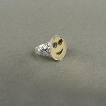 Carica l'immagine nel visualizzatore di Gallery, Anello smile occhiali