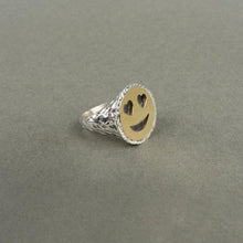 Carica l'immagine nel visualizzatore di Gallery, Anello Smile cuore