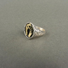 Carica l'immagine nel visualizzatore di Gallery, Anello scaramantico ferro di cavallo