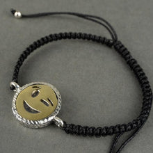 Carica l'immagine nel visualizzatore di Gallery, Bracciale smile occhiolino regolabile