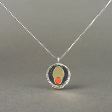 Carica l'immagine nel visualizzatore di Gallery, Ciondolo San Gennaro Madrepora
