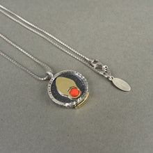 Carica l'immagine nel visualizzatore di Gallery, Ciondolo San Gennaro Madrepora