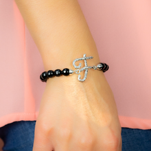 Carica l'immagine nel visualizzatore di Gallery, Bracciale elastico con iniziale