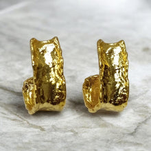 Carica l'immagine nel visualizzatore di Gallery, Orecchini semicerchio in bronzo

