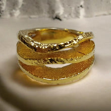 Carica l'immagine nel visualizzatore di Gallery, Anello onda
