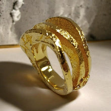 Carica l'immagine nel visualizzatore di Gallery, Anello onda
