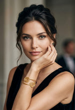 Carica l'immagine nel visualizzatore di Gallery, Bracciale chiocciole
